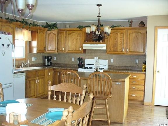 Home for Sale in Quincy, IL $134,900