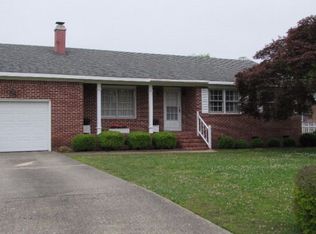 114 Rosedale Dr, Elizabeth City, NC 27909