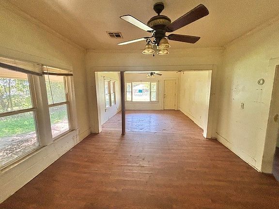 2nd image of 717 E Normal St