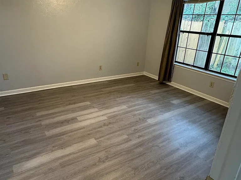 2477 Raymond Diehl Rd — Photo 13
