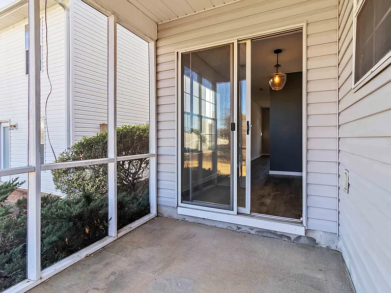 44 Hayfield Ln — Photo 34