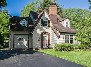 91 Deerfield Dr, Rochester, NY 14609