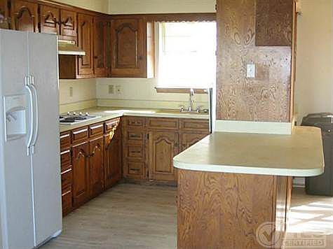 3rd image of 1809 Lakeshore Dr