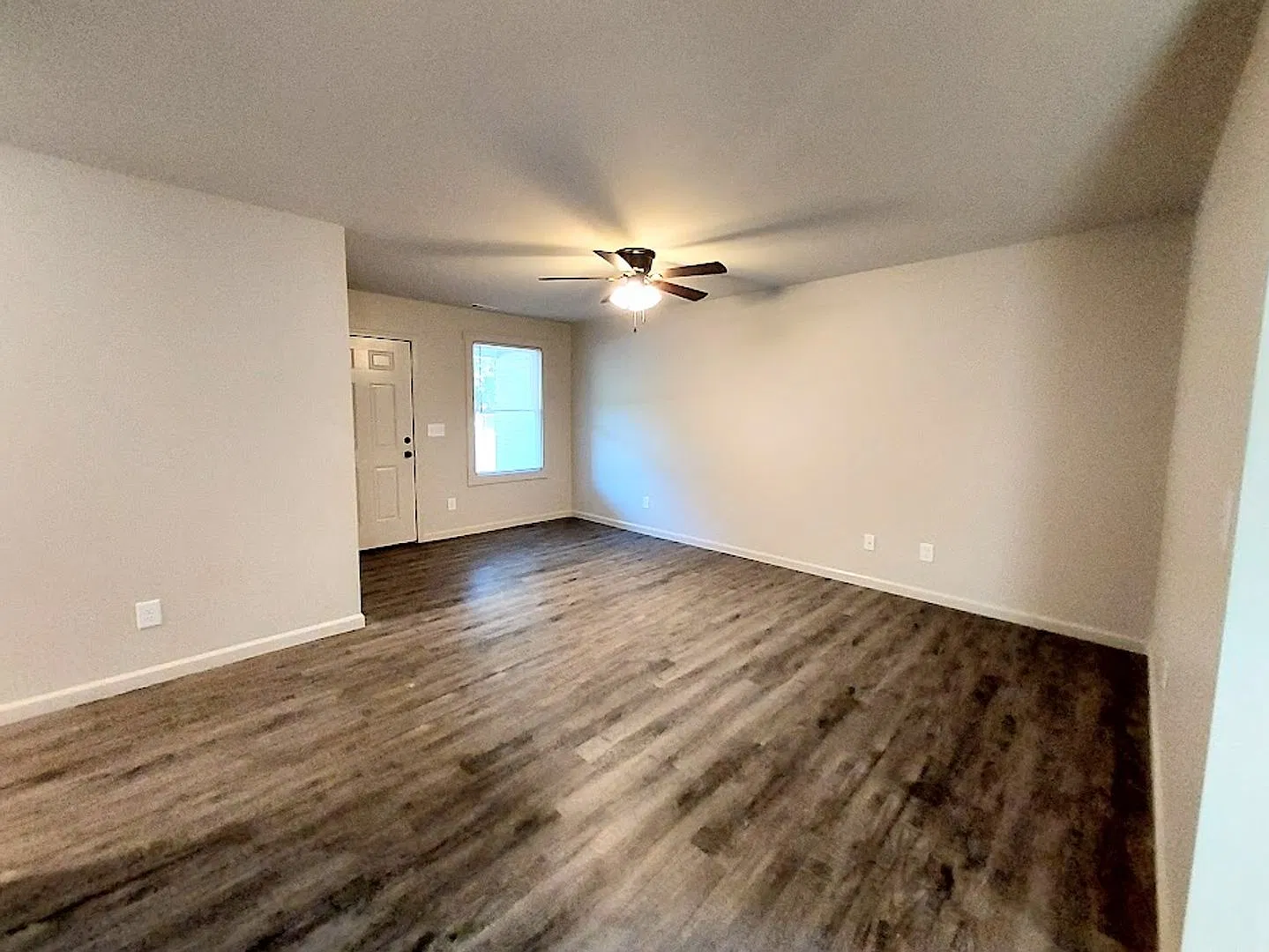 8 Stephanie Drive — Photo 2