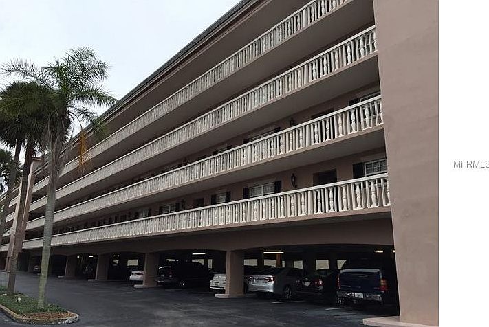 1st image of 131 Bluff View Dr APT 302