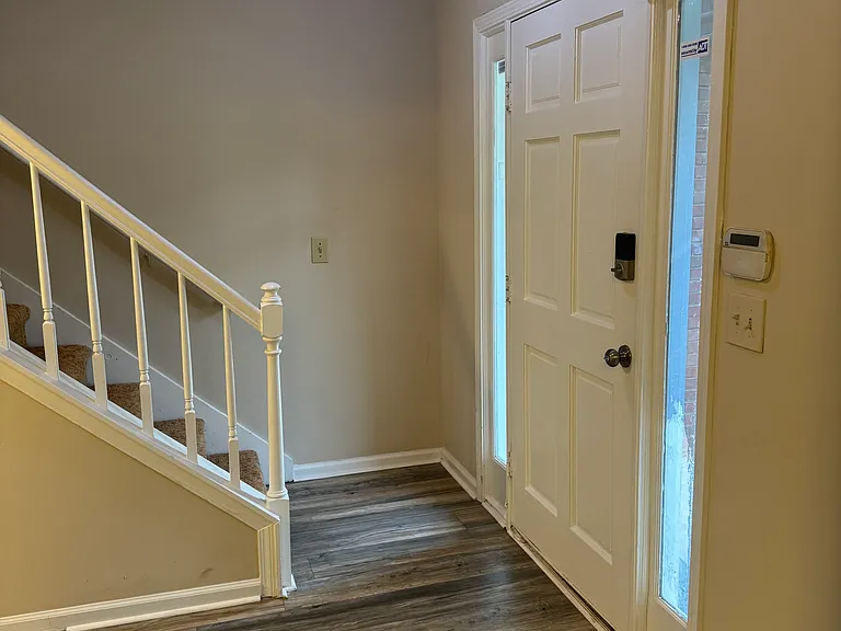 2333 Martingale Ln — Photo 4