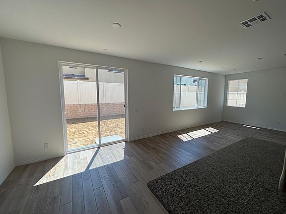 5th image of 30335 Spineflower St