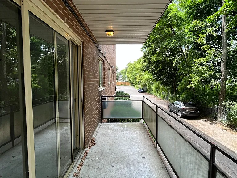 227 Cathcart St — Photo 7