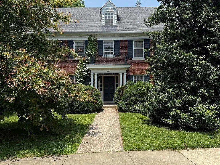 237 McDowell Rd #4 — Photo 1