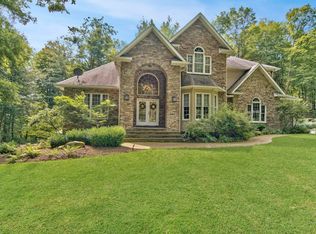 126 Ledgewood Dr #L-10, Waverly Township, PA 18411