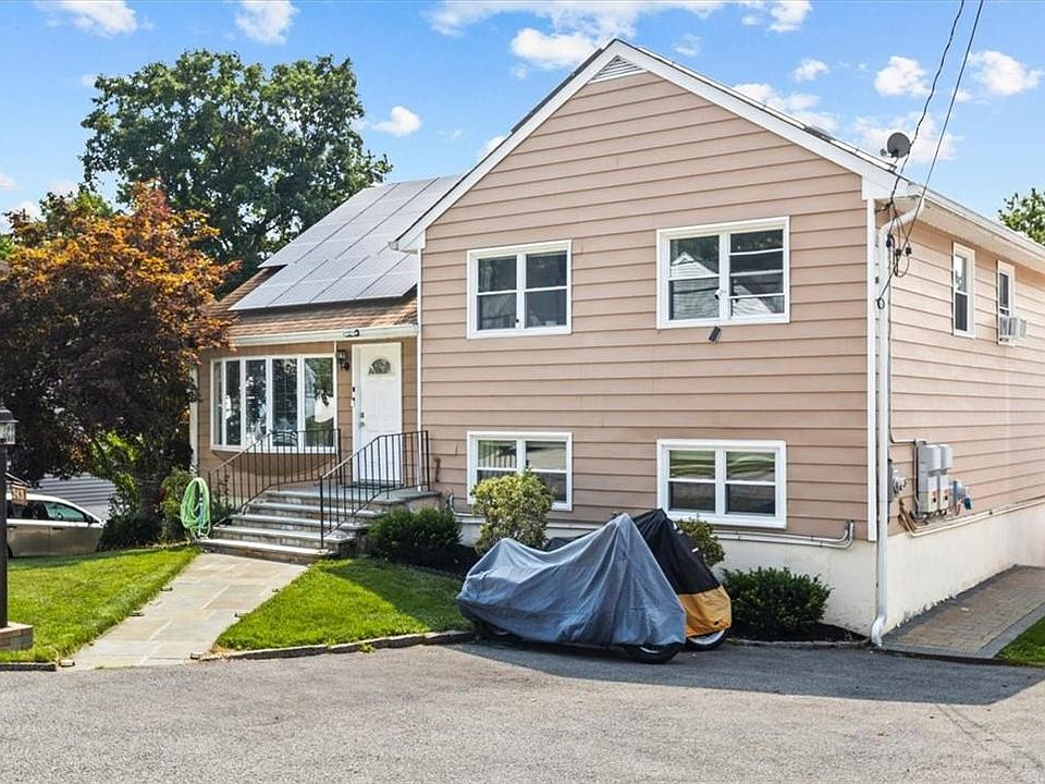 1st image of 243 Pembrook Drive