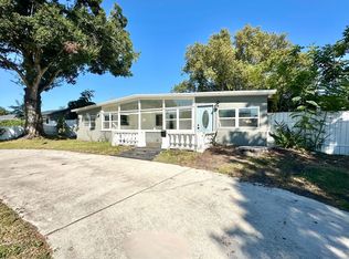 6613 Orchard Dr N, Saint Petersburg, FL 33702