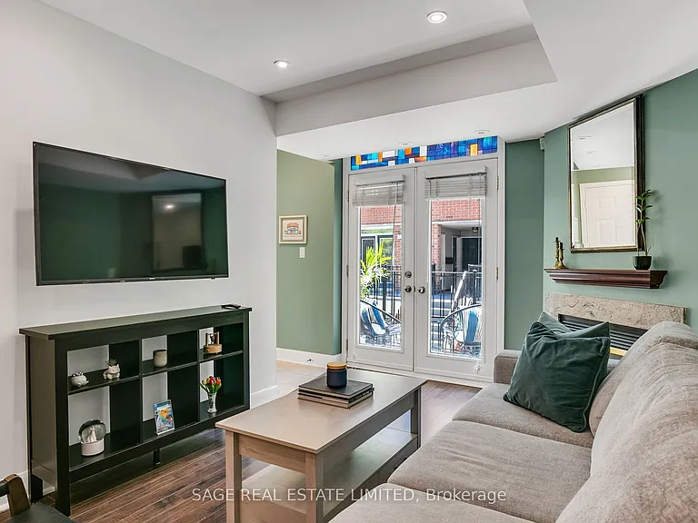 415 Jarvis St #227 — Photo 8