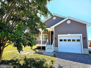 83 Waters Cove Cir, Reedville, VA 22539