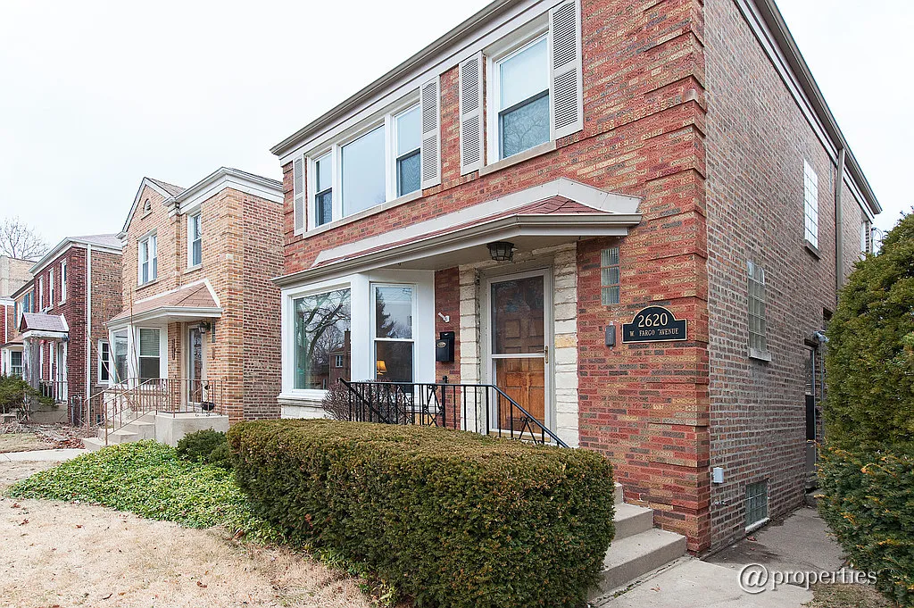 2620 W Fargo Ave photo 1