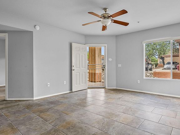 3rd image of 1602 N Paseo La Tinaja