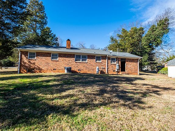 4th image of 3209 Pine Brook Ln