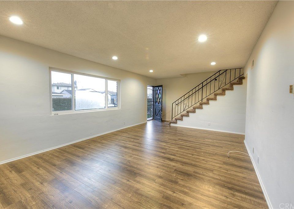 1st image of 4764 W 131st St APT A