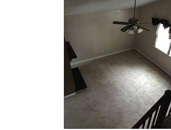 3rd image of 3260 Sugar Creek Dr