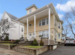 53 Clyde St, Pawtucket, RI 02860