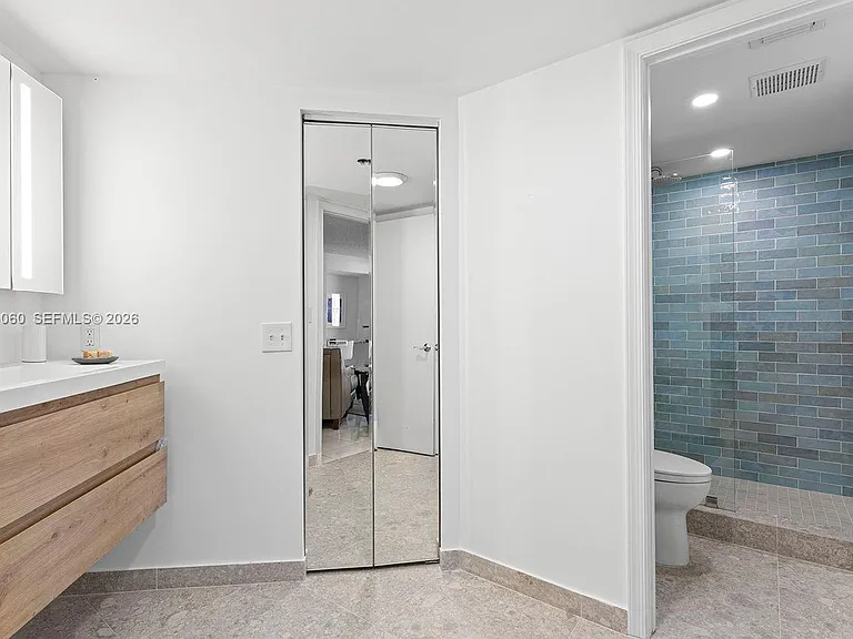 6767 Collins Ave #1905 — Photo 6