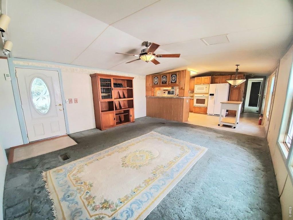 1383 Sunset Pl #9
