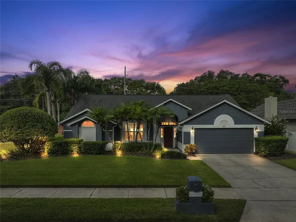 805 WELLINGTON AVENUE, OVIEDO, FL 32765