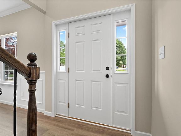 4th image of 1020 Riverwood Place Dr