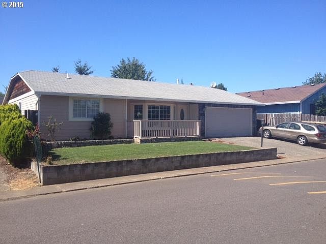 2nd image of 1643 SE Dowery Ln