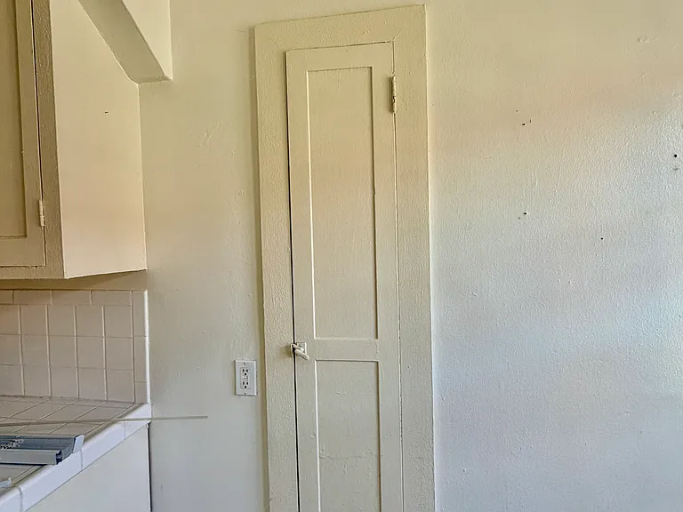 1275 N Washington St — Photo 13