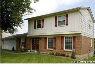 7434 E Orchard Grass Blvd, Crestwood, KY 40014