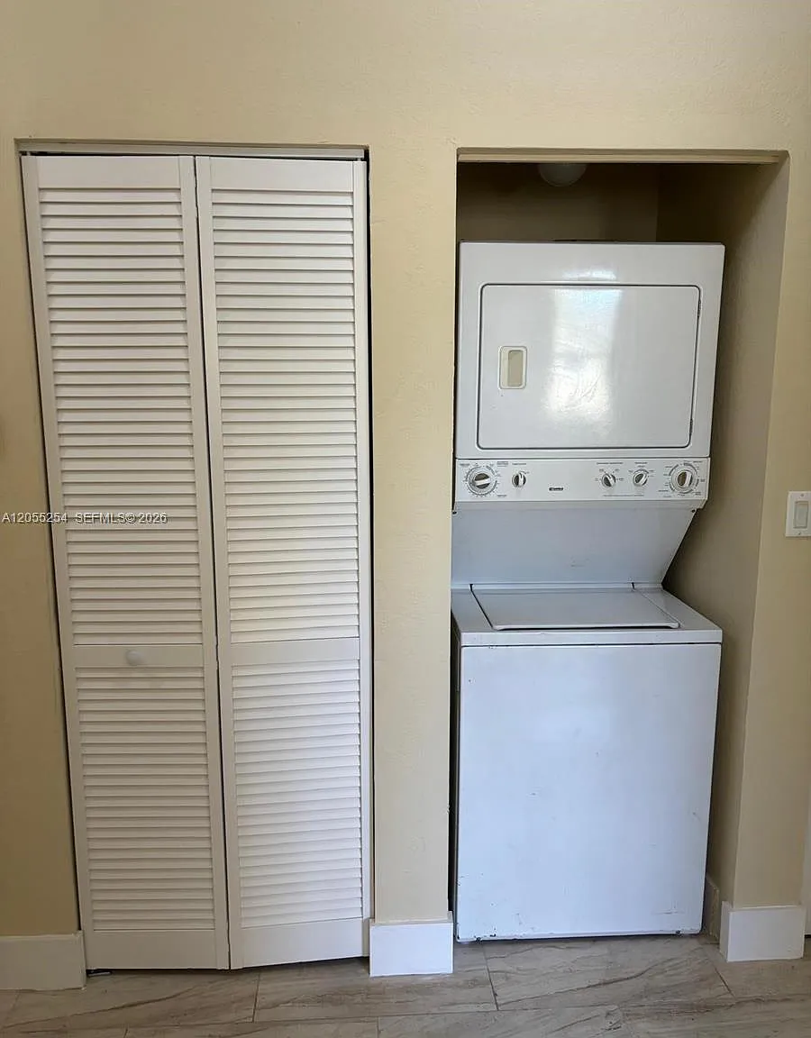 Shoma Condo At Keys Cove — Photo 2