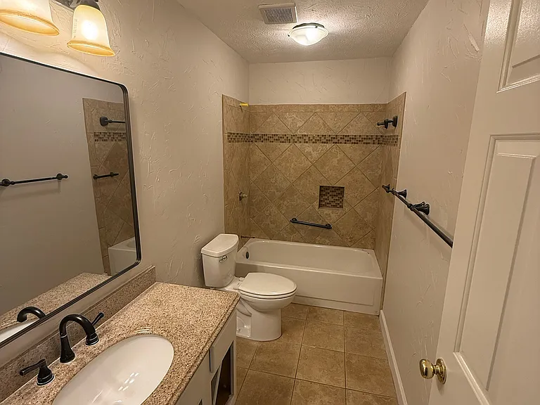 4853 Creekland Trce — Photo 12