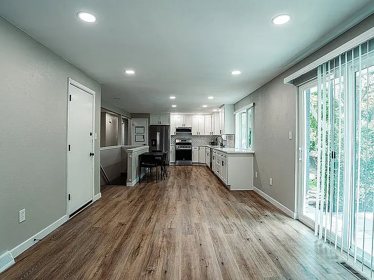 4854 S Parfet St — Photo 32