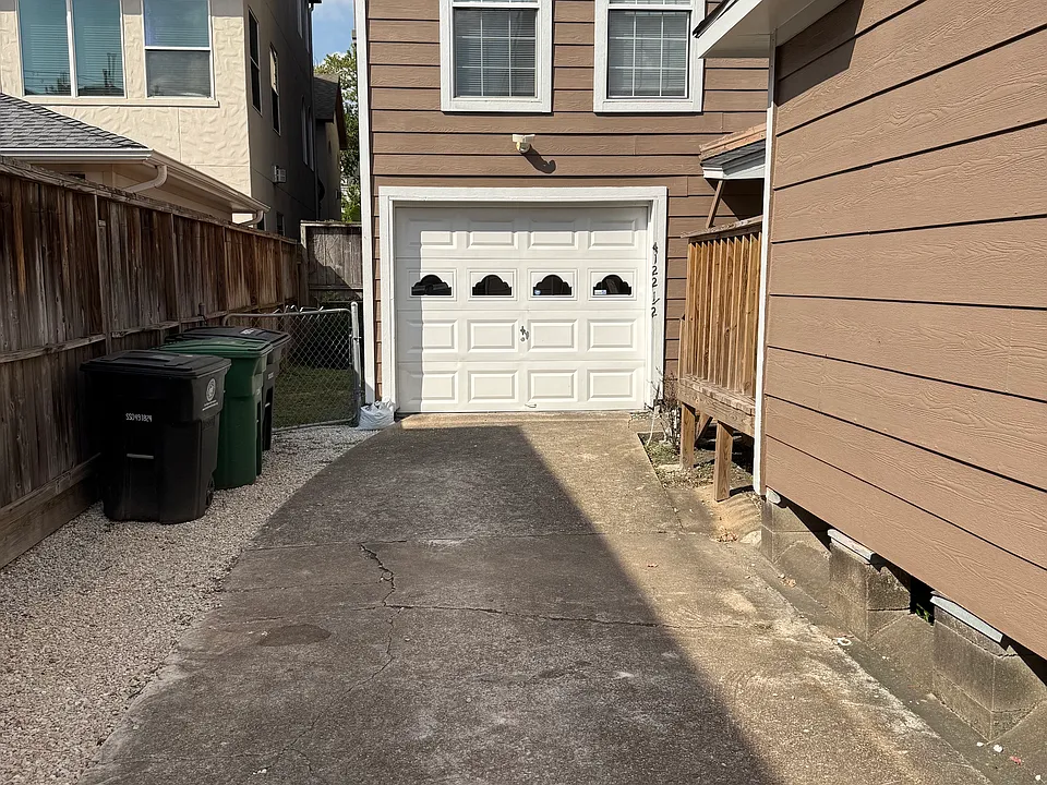 Townhome garage and driveway