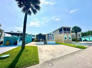 2042 Nettles Blvd, Jensen Beach, FL 34957