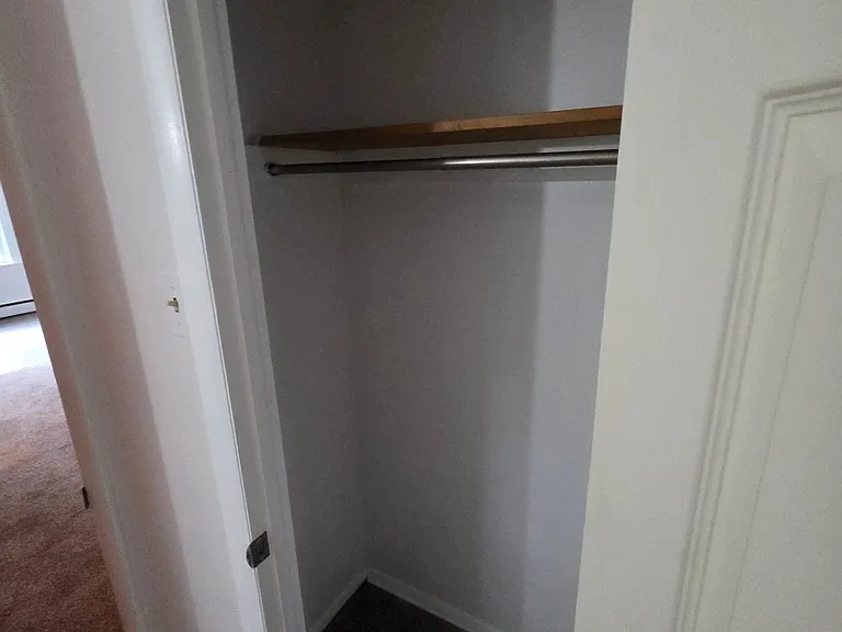 23 Twin Oak Rd #B — Photo 13