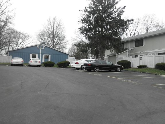 2nd image of 2490 Forest Shadows Dr