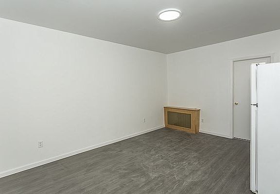 4th image of 90-40 Corona Ave #3F