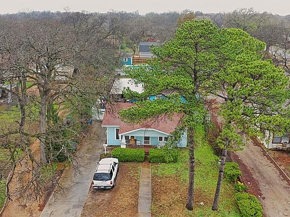 4th image of 1813 N Sylvania Ave