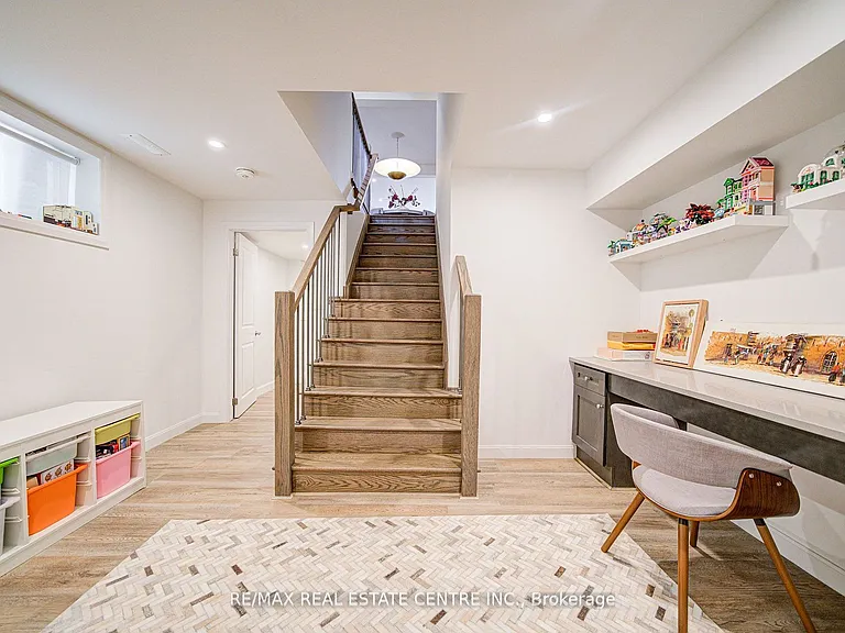 3268 Cloise Way — Photo 36