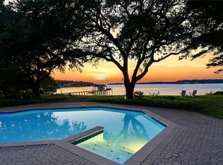 1242 N Inlynnview Rd, Virginia Beach, VA 23454