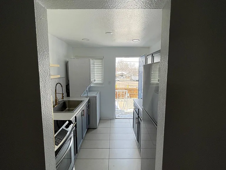 3171 S Lincoln St — Photo 22