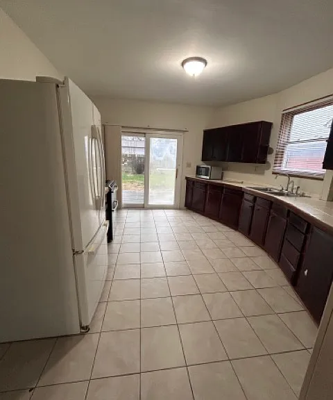 2829 Rutland Ave — Photo 32