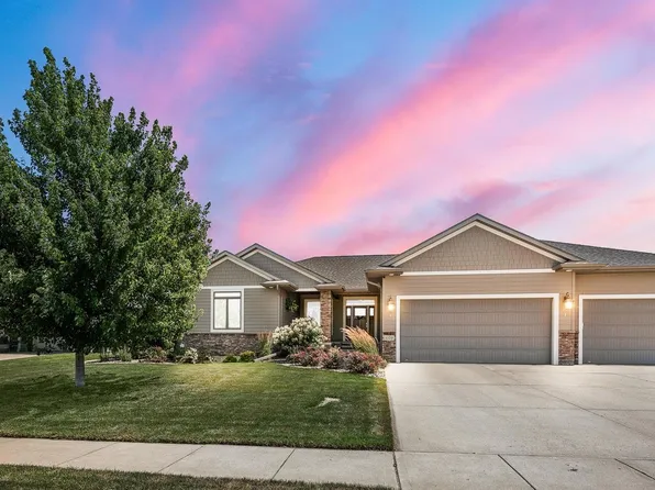 1108 S Hyannis Port Ln, Sioux Falls, SD 57106