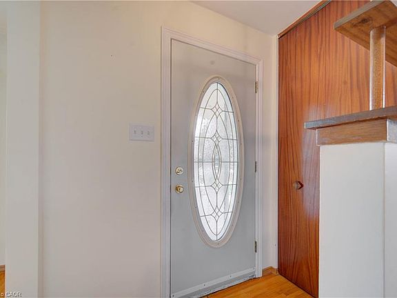 4th image of 20 Gail St