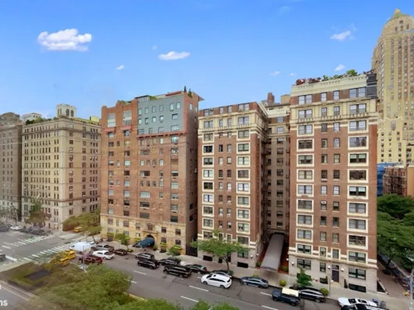 829 Park Avenue image 11 of 16