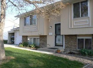 3441 W Mountain Rd, Englewood, CO 80110