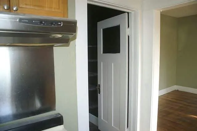 1022 W Hickory St — Photo 3