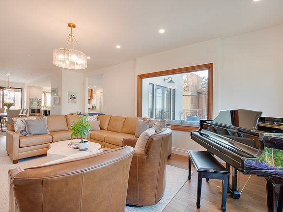 Living Room complete with grand piano